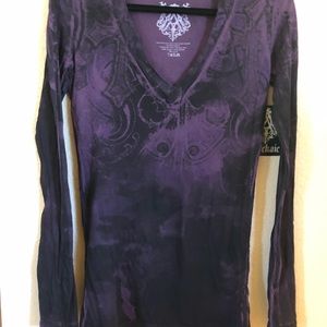 Long sleeve V neck top